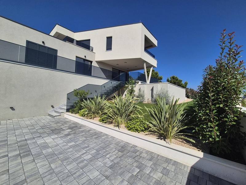 Vásároljon villát Horvátországban - H3406 ingatlan Murter szigetén.