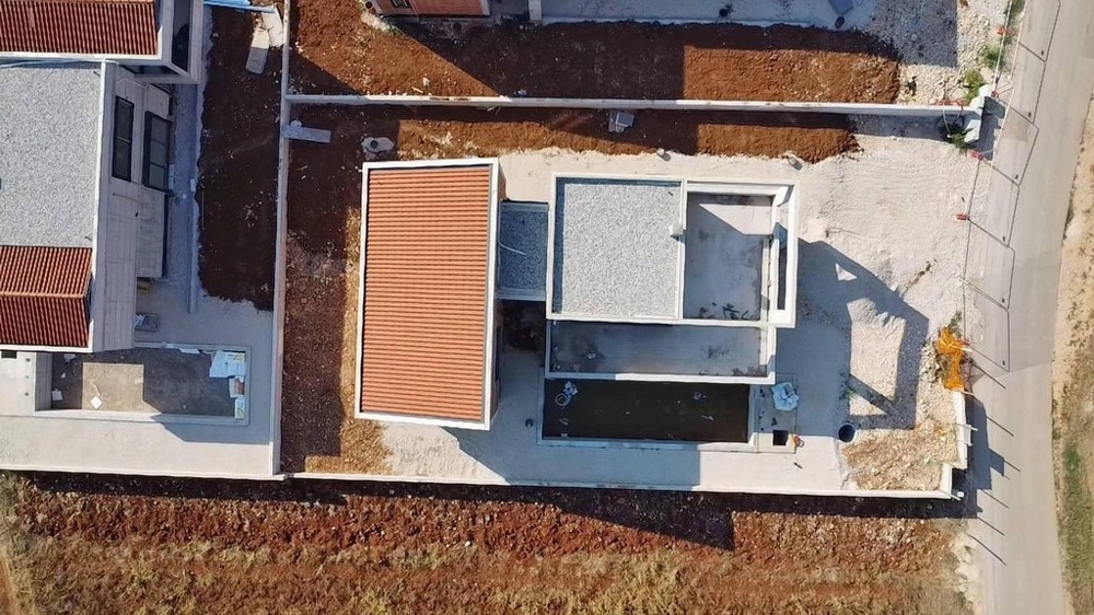 Modern villa jelenleg épül.