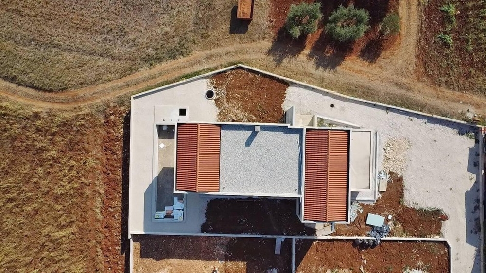 Modern új épület madártávlatból H3433.