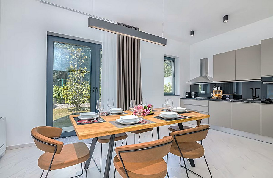 Modern étkező és konyha