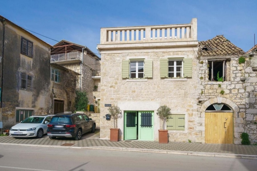 Vásároljon sorházat Horvátország - Sibenik régióban.