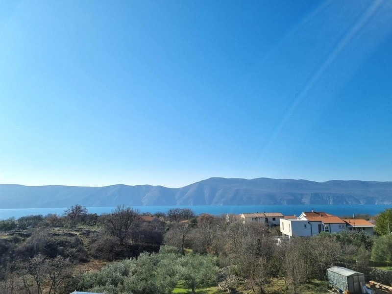 Tengerre néző kilátás a H3557 ingatlanról Krk-n Horvátországban - Panorama Scouting.