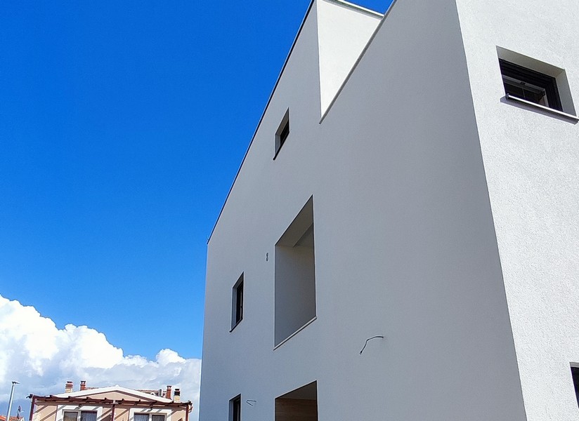 Vásároljon modern házat Srimában, Horvátországban - Panorama Scouting.