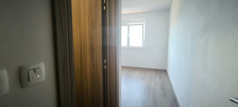 Kilátás az új épület egyik hálószobájára.