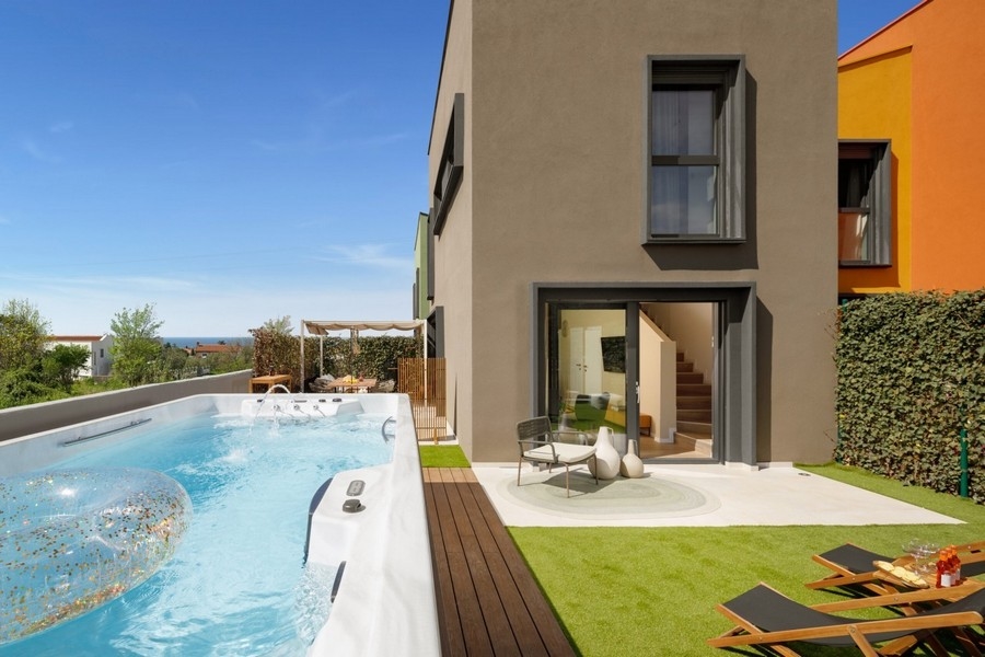 Sorház vásárlása Horvátországban Porec közelében - Panoráma cserkészet.