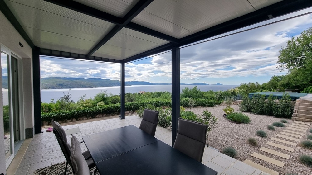 Tengerre néző terasz - H3590 ingatlan Isztrián.