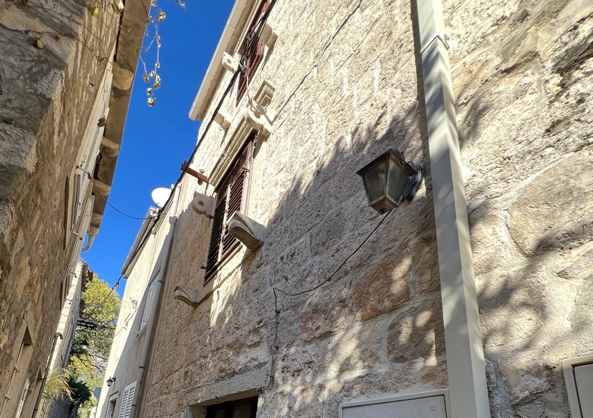 Kőház eladó Orebicen, Peljesac-félszigeten - Panoráma cserkészet.