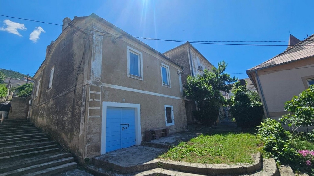 Vásároljon felújítandó házat Horvátországban - Panorama Scouting H3625.