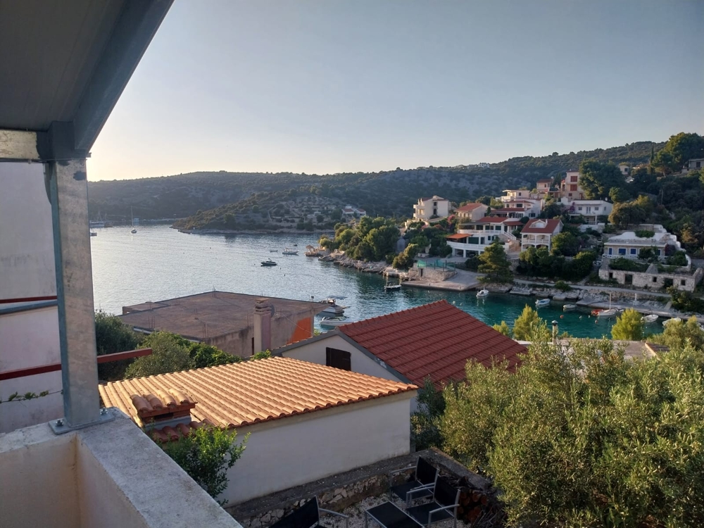 Ingatlan a tenger közelében Rogoznica közelében Horvátországban - Panorama Scouting H3631.