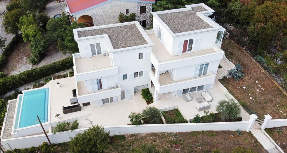 Ház a tenger közelében Horvátországban.