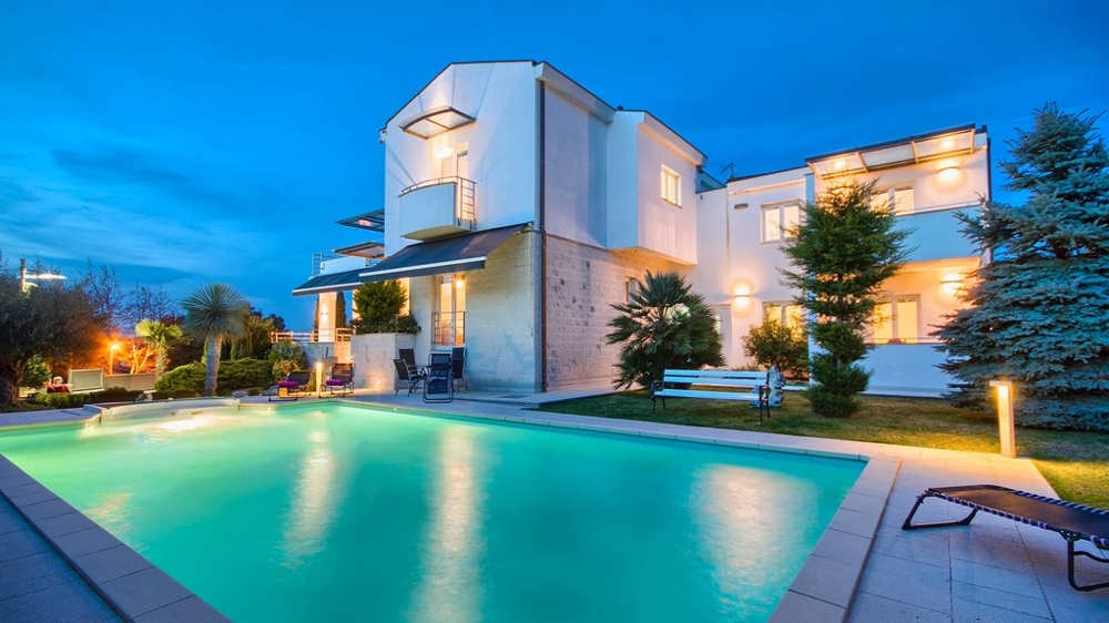 Ingatlan Isztria területén - Villa Pula közelében eladó.