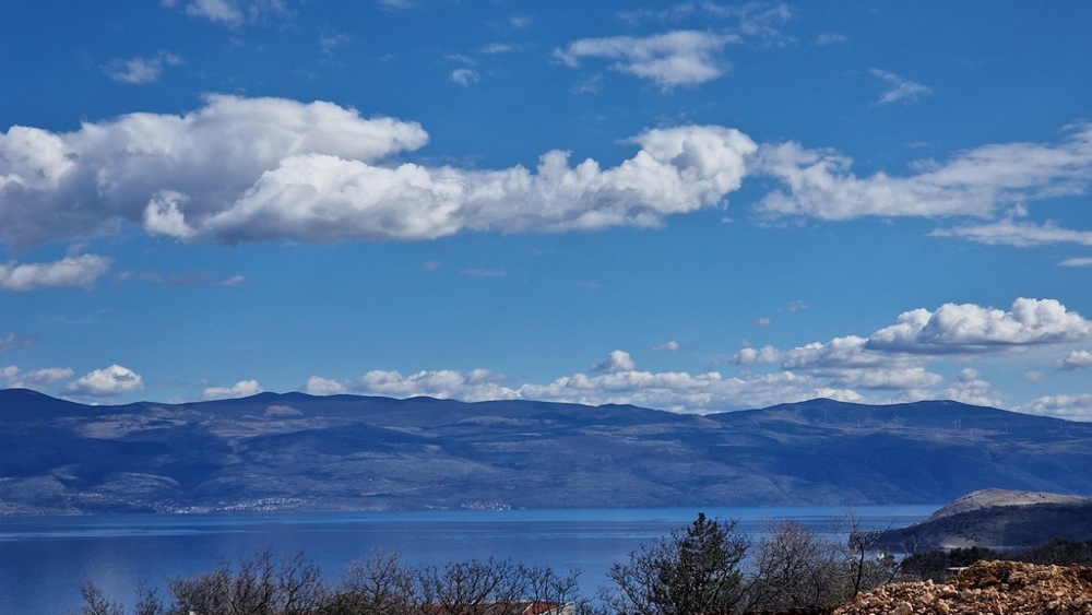 Tengerre néző H3668 ingatlan Krk-n, Vrbnik közelében.