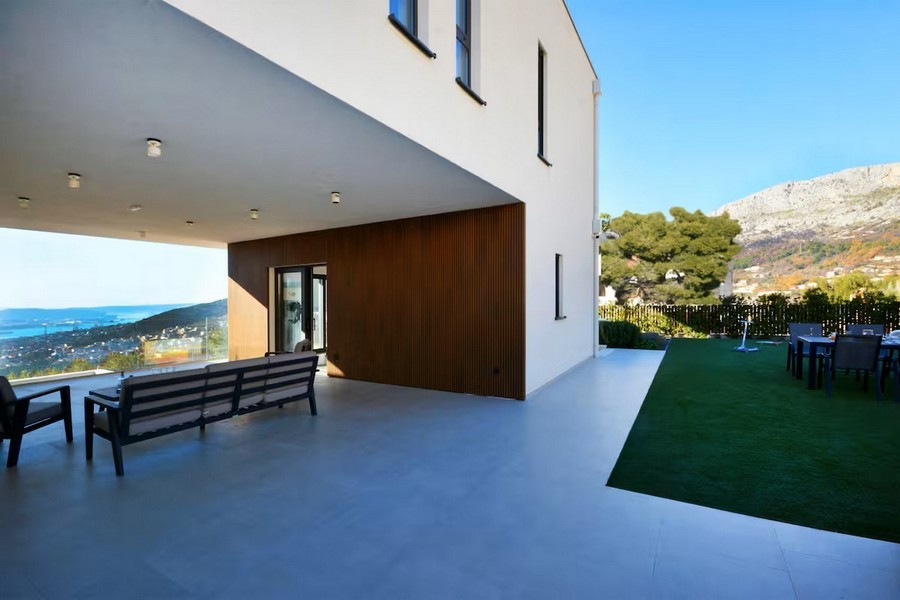 Luxus villa H3682 Dalmáciában Split közelében eladó - Panoráma Scouting.