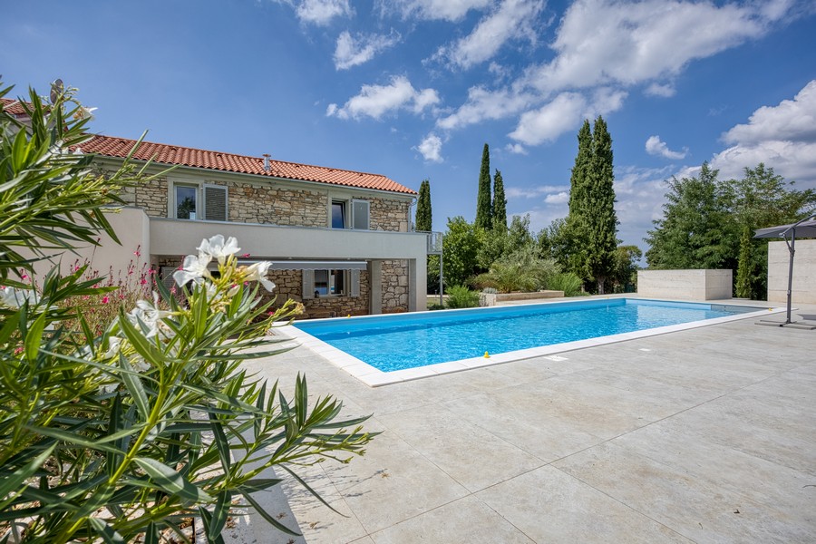 Vásároljon villát Isztrián - Panorama Scouting.