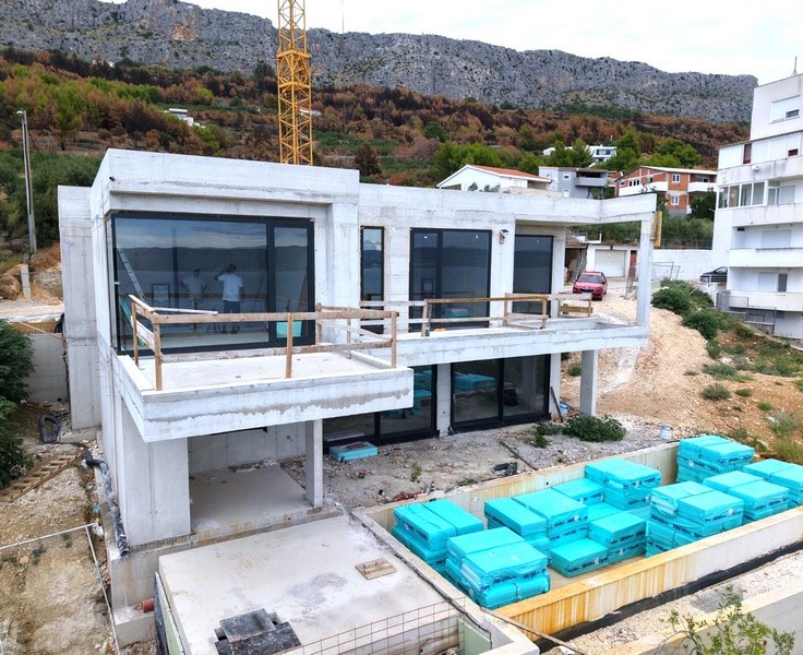 A H3719 luxusvilla héja, amelyet Horvátországban értékesítenek.