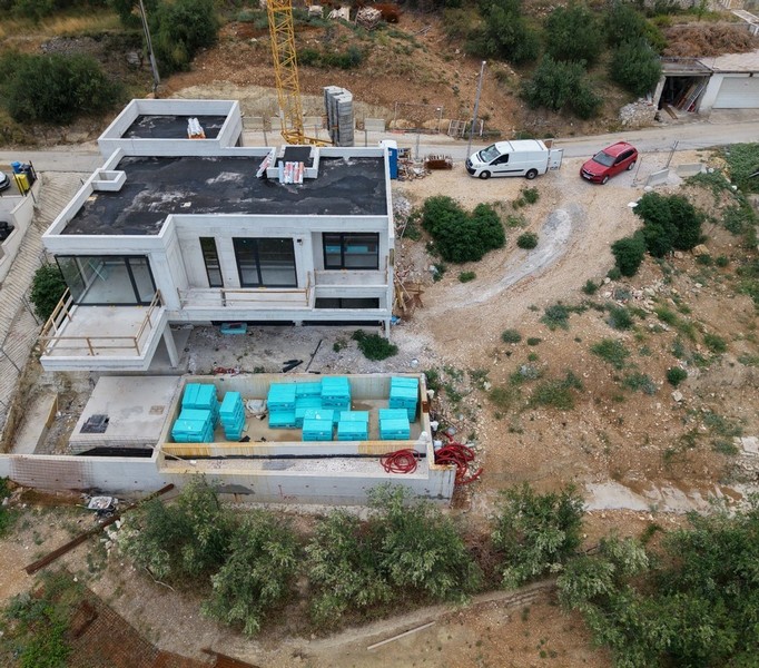 Új építésű villa madártávlatból - eladó Horvátországban