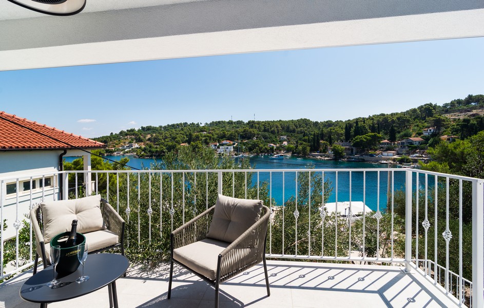 Tengerparti ház eladó Soltán, Dalmáciában.