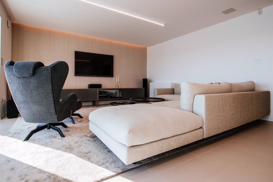 Az elegánsan berendezett nappali - H3729 ingatlan.