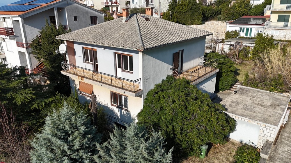 Felújítandó ház Horvátországban eladó.