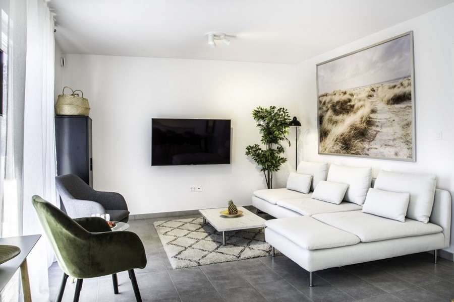 Modern lakóterület a H3856-os ajánlatból Rogoznicában, Horvátországban.