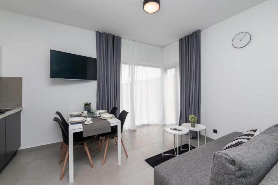 Kilátás az egység nappalijába.