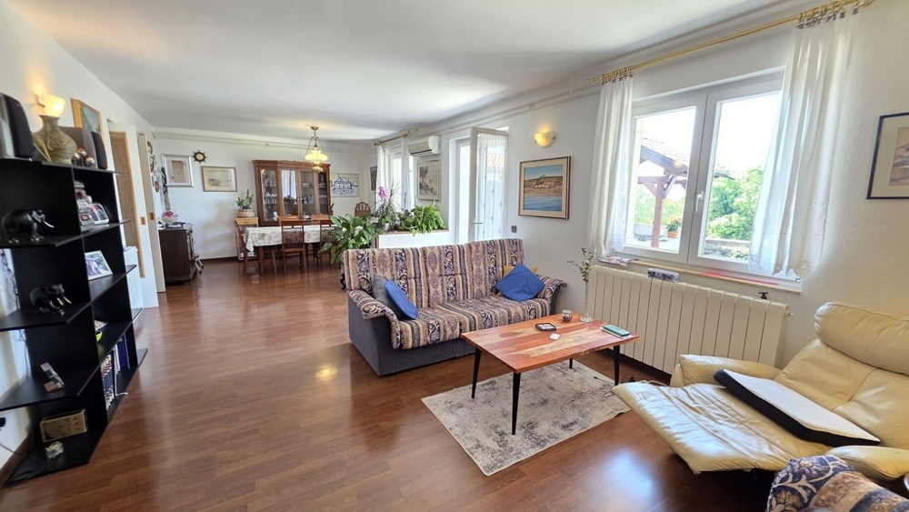 Nappali bútorokkal.