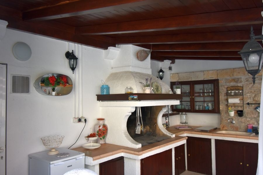 Kültéri konyha grillezővel