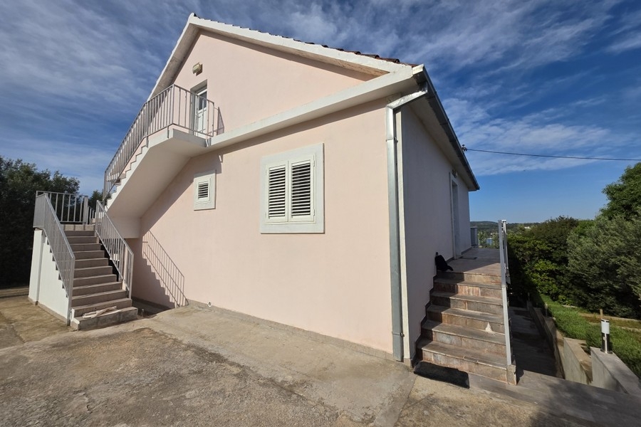 Az ajánlat hátulja H3930.