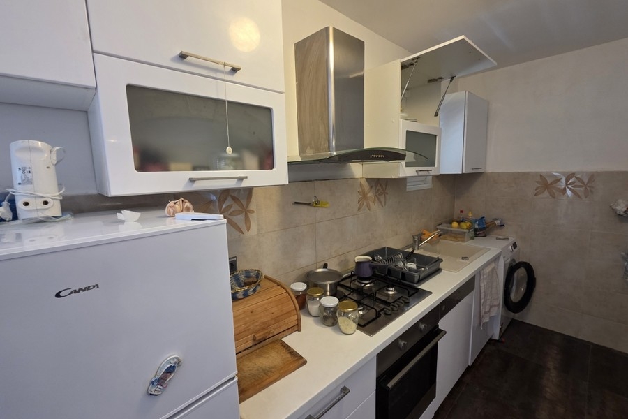 Konyha beépített gépekkel