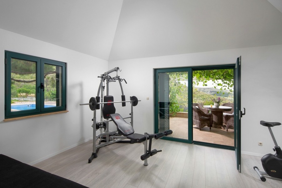 Fitneszterem terasszal