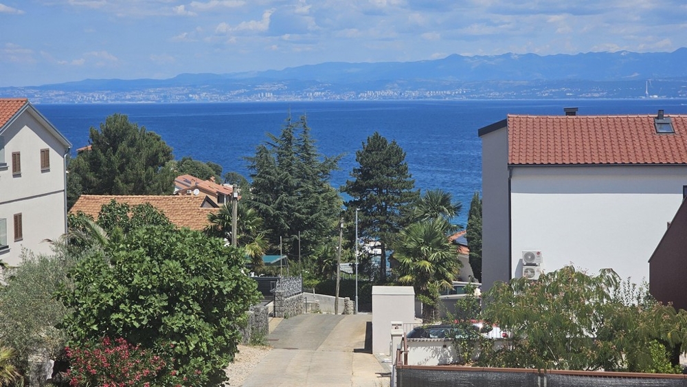 Kilátás a tengerre a Krk-i ingatlanból