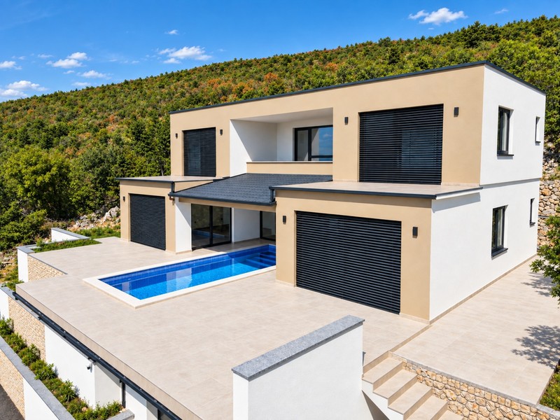 Villa garázzsal és medencével
