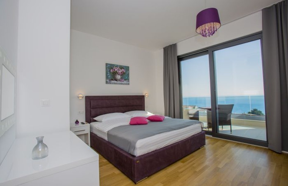 Fantasztikus kilátás a tengerre a hálószobából.