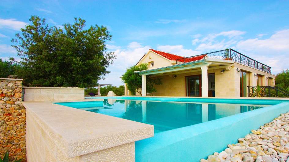 Villa Horvátországban Brac szigetén eladó - Panoráma cserkészet.