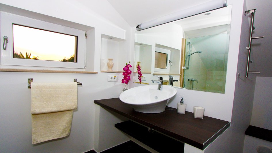 Az egyik fürdőszoba/WC.