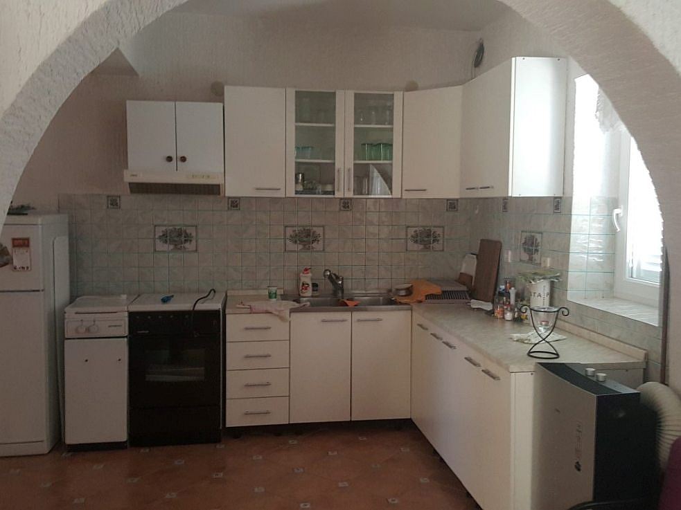 A pagi villa egyik konyhája eladó