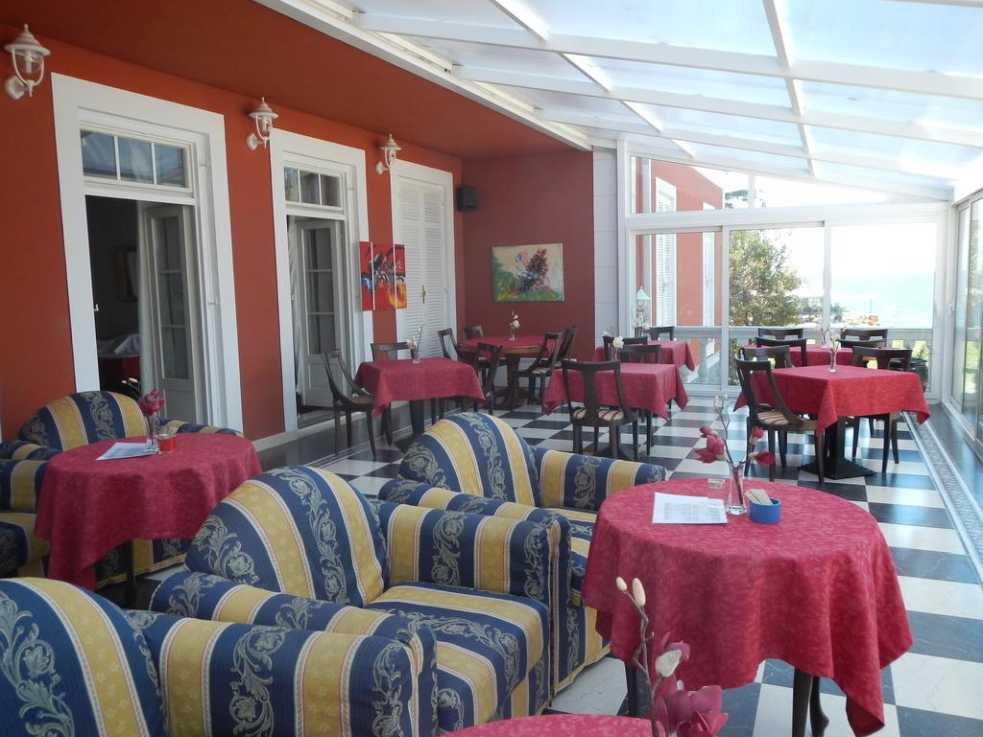 Eladó a horvátországi golfpálya melletti villa előcsarnoka.