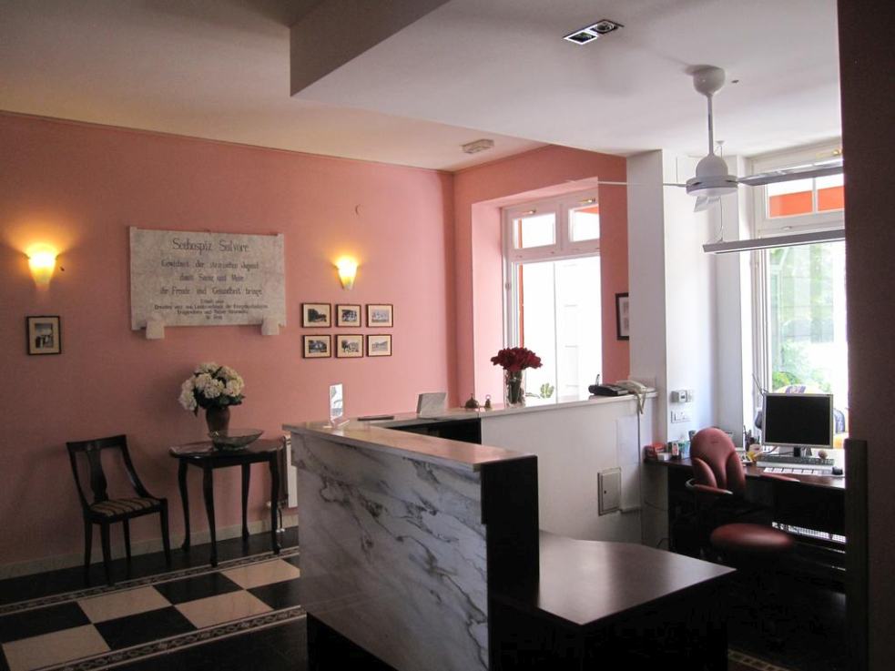 A villa bárja a golfpálya közelében