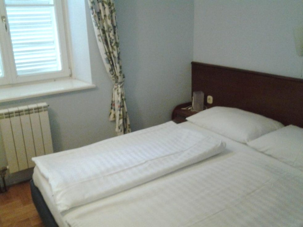 Így néz ki egy hálószoba