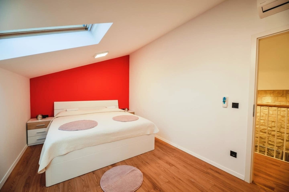 A hálószoba az emeleten.