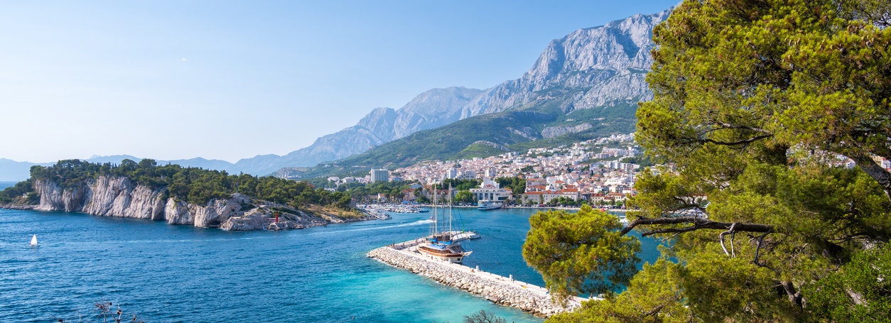 Ingatlanok Makarska