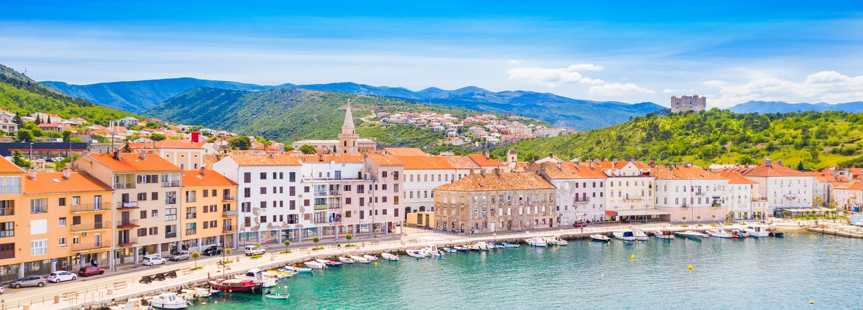 Ingatlanok Senj, Horvátország - Panorama Scouting.